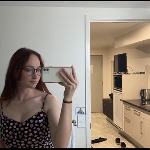 Meet your Posher, Lys